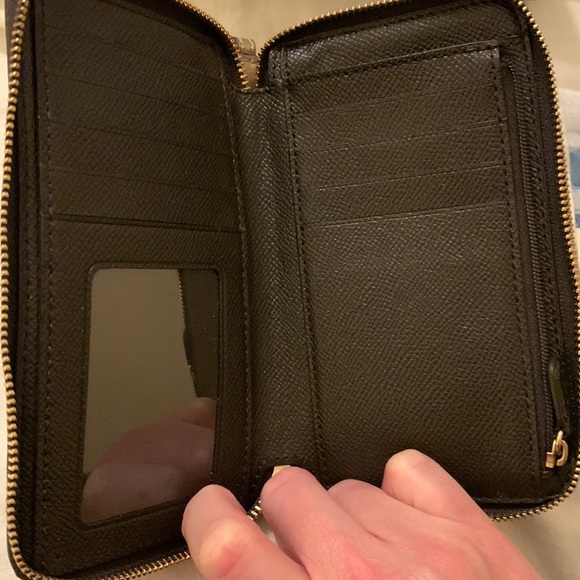 COACH wristlet. - Picture 5 of 6